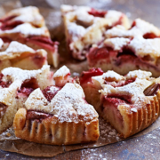 Erdbeer-Rhabarberkuchen